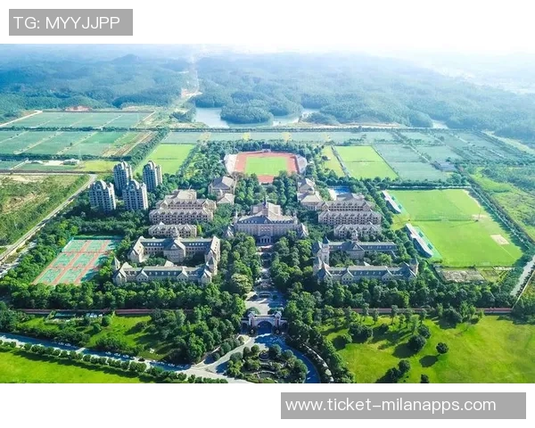 阿克苏足球的崛起与发展探索见证地方足球文化的传承与创新